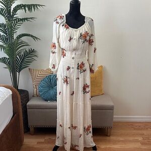 Floral Quarter Sleeve Maxi Dress